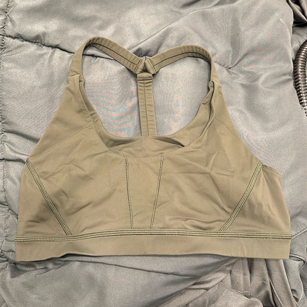 Lululemon sports bra size 12